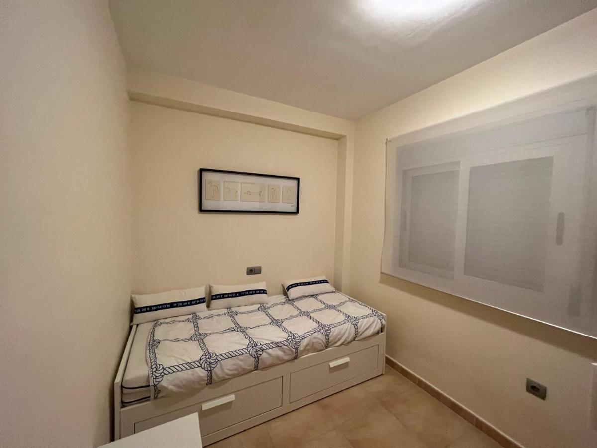 Apartamento Familiar Con Piscina A Un Paso De Playa Cala Sirenas 미아미플라자 외부 사진